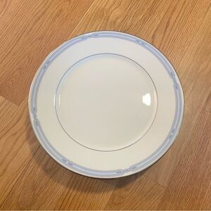 Lenox Courtland Blue Trim Dinner Plate Set